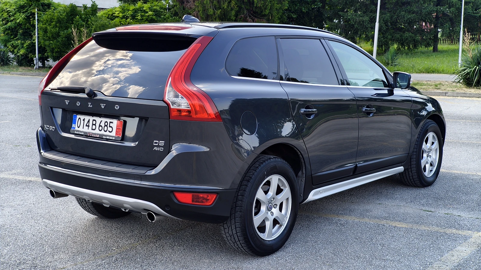 Volvo XC60 2.4 D5 AWD Aut., снимка 5 - Автомобили и джипове - 55085820