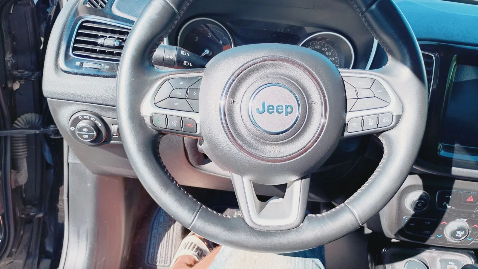 Jeep Compass 2.0 д 4х4 автомат, снимка 10 - Автомобили и джипове - 55155775