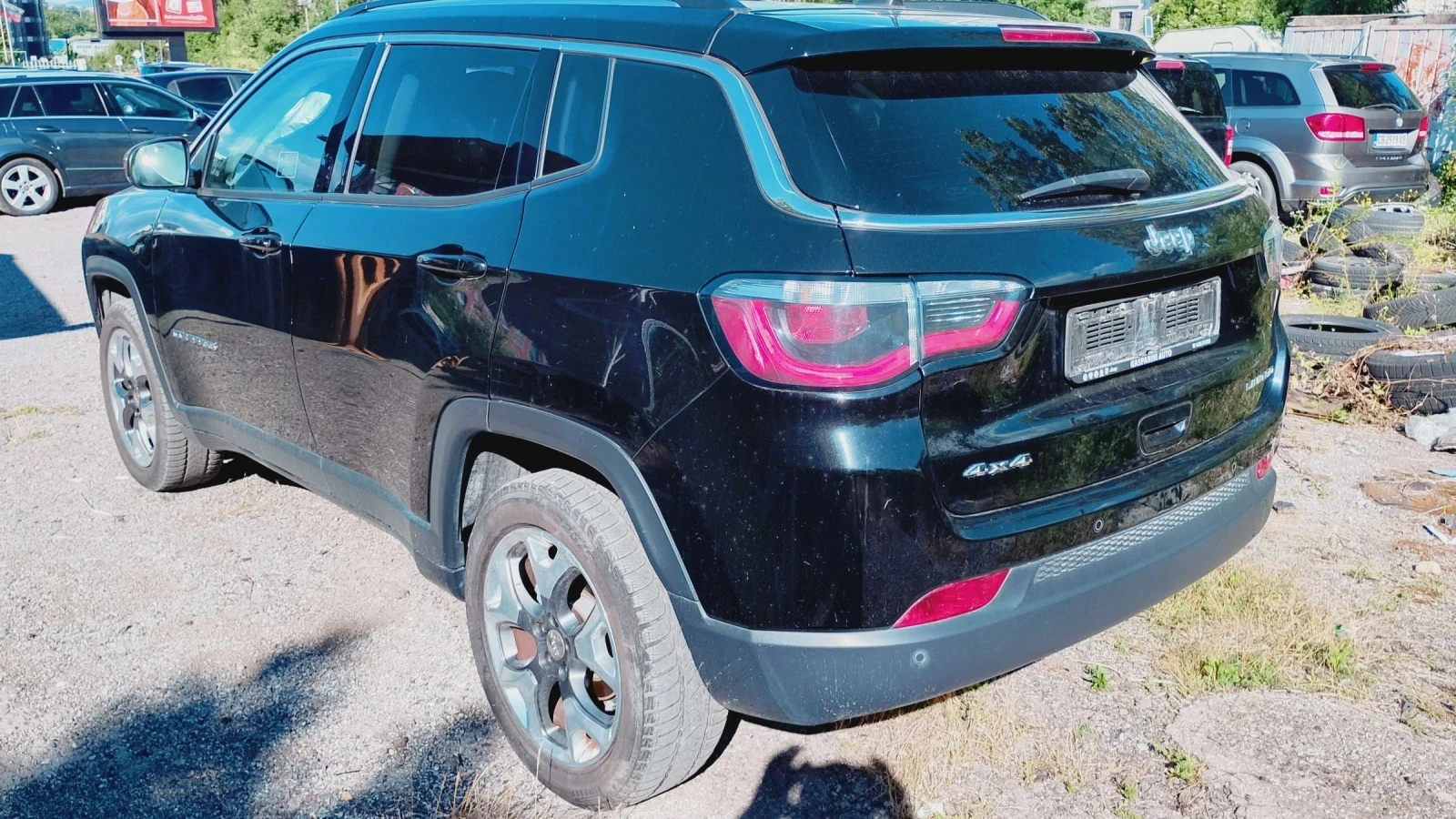 Jeep Compass 2.0 д 4х4 автомат, снимка 2 - Автомобили и джипове - 55155775