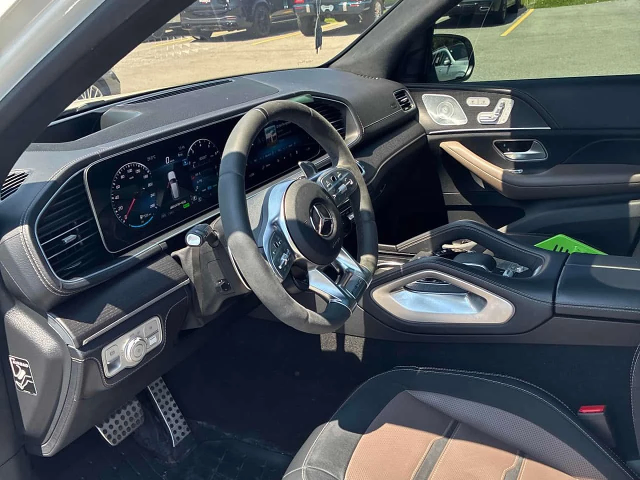 Mercedes-Benz GLE 53 4MATIC BURMESTER * ДИСТРОНИК * ОБДУХВАНЕ * ПАНО * 360, снимка 5 - Автомобили и джипове - 55580566