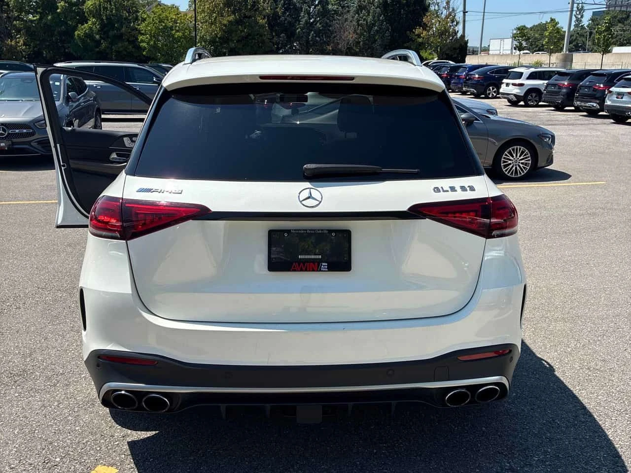 Mercedes-Benz GLE 53 4MATIC BURMESTER * ДИСТРОНИК * ОБДУХВАНЕ * ПАНО * 360, снимка 4 - Автомобили и джипове - 55580566