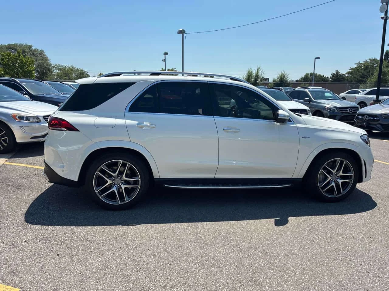 Mercedes-Benz GLE 53 4MATIC BURMESTER * ДИСТРОНИК * ОБДУХВАНЕ * ПАНО * 360, снимка 3 - Автомобили и джипове - 55580566