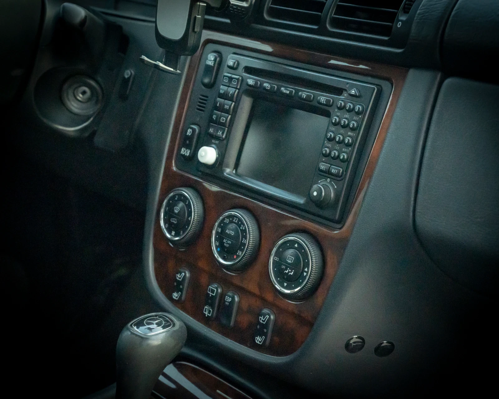 Mercedes-Benz ML 270, снимка 9 - Автомобили и джипове - 55586120