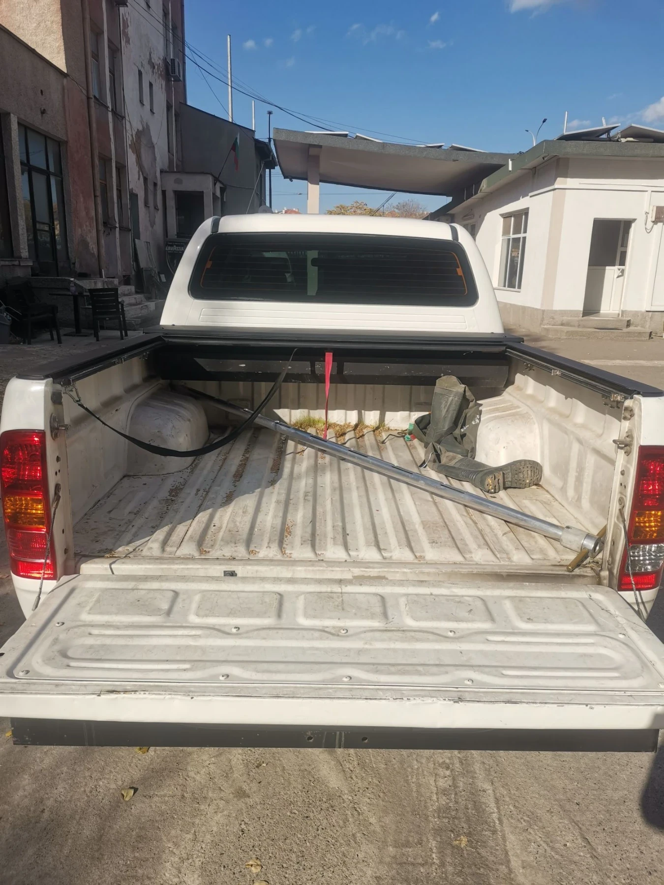 Toyota Hilux 2.5  , снимка 12 - Автомобили и джипове - 56298912