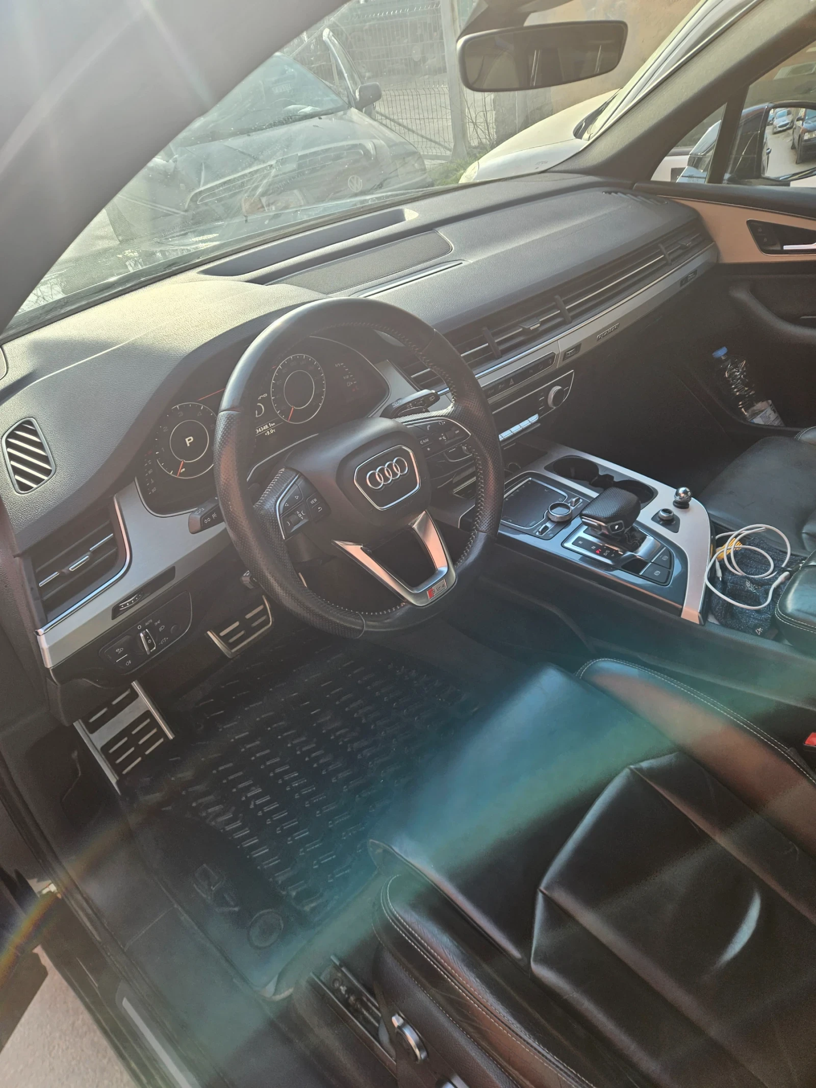 Audi Q7, снимка 6 - Автомобили и джипове - 56728554