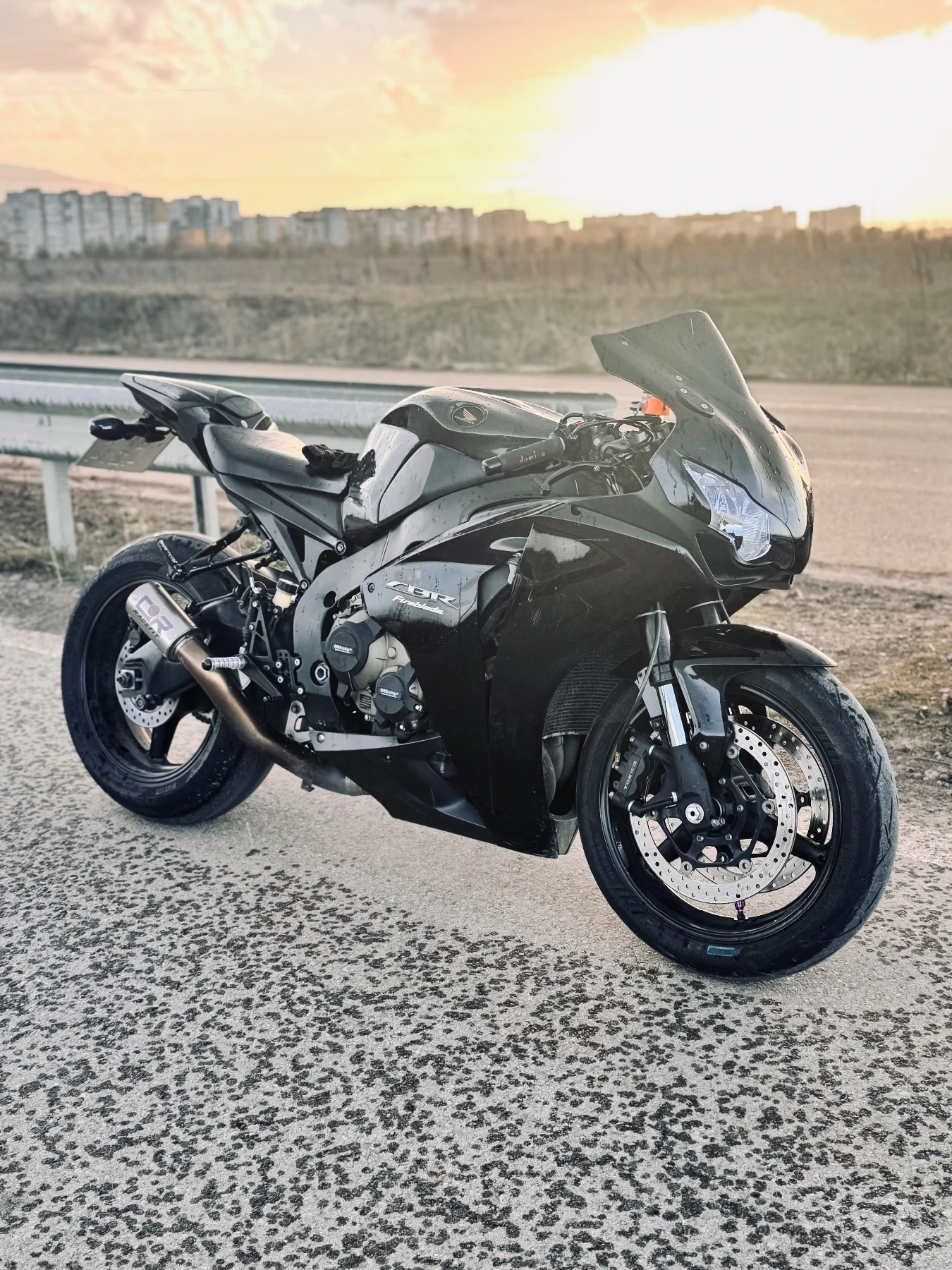 Honda Cbr 1000rr 2008, снимка 5 - Мотоциклети и мототехника - 55128388