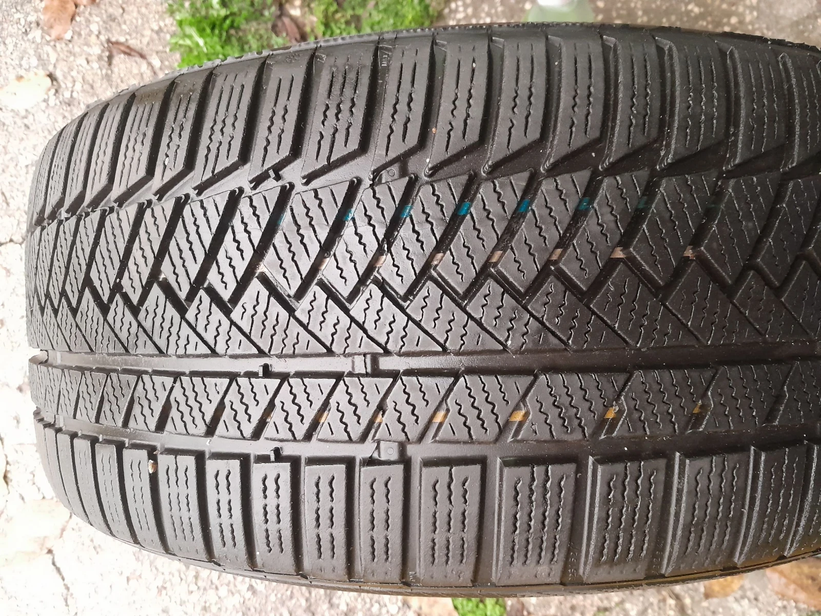    235/40R18 | Mobile.bg   5