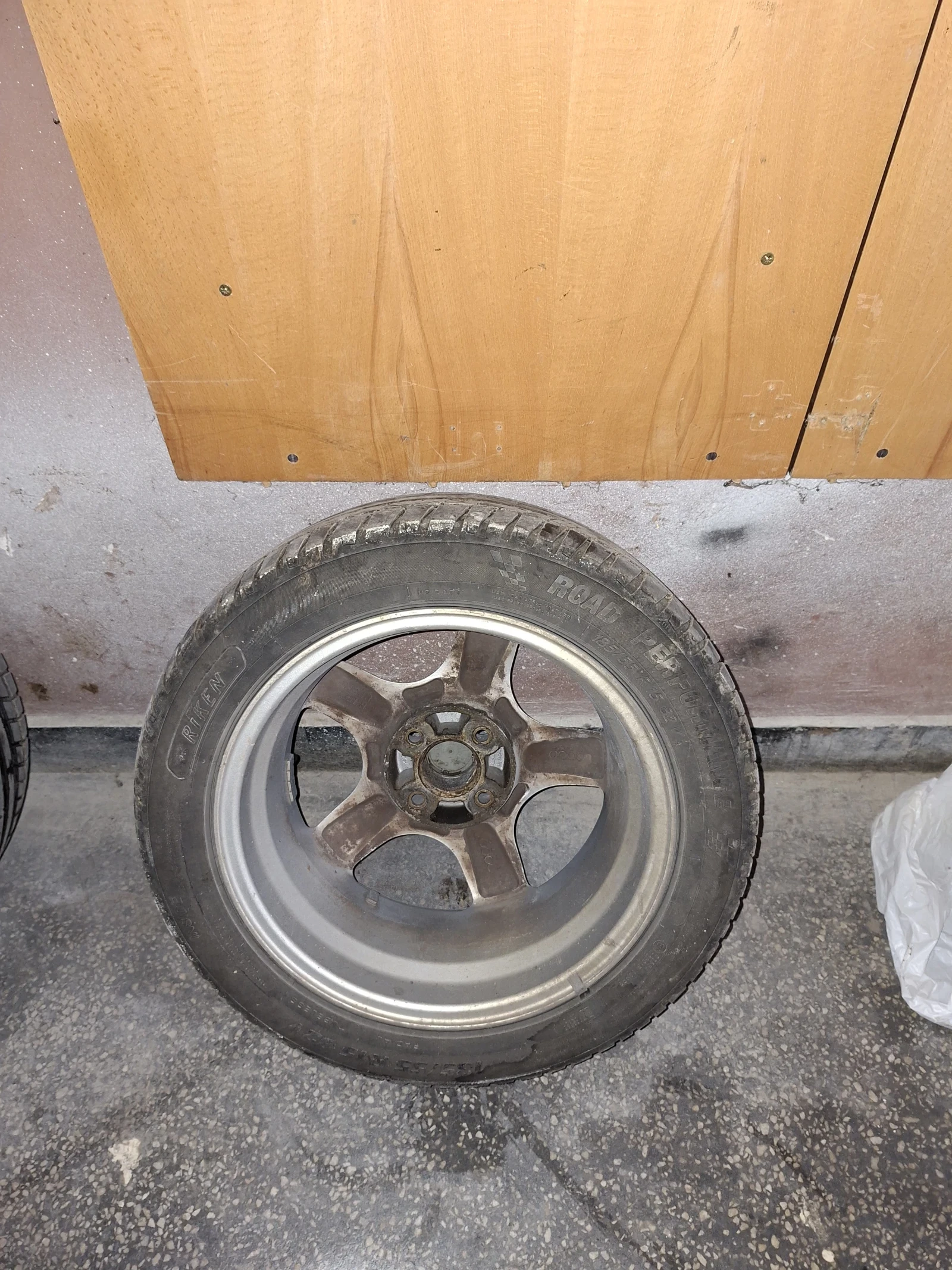 ���� � ������ 185/55R15 �� Opel | Mobile.bg � ����������� 1