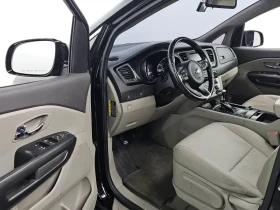 Kia Carnival 9-SEATER LUXURY, снимка 11