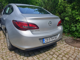 Opel Astra, снимка 3 - Автомобили и джипове - 45664891