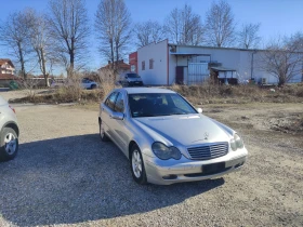 Mercedes-Benz C 220 2.2cdi навигация елеганс отличен, снимка 3