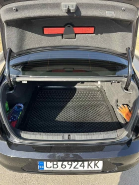VW Passat 4MOTION, 190hp, ACC | Mobile.bg    10