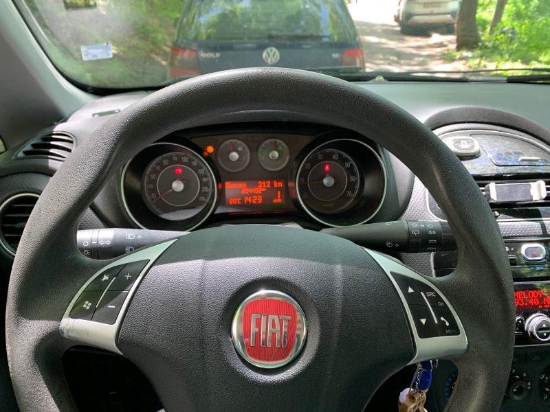Fiat Punto, снимка 5 - Автомобили и джипове - 45697494