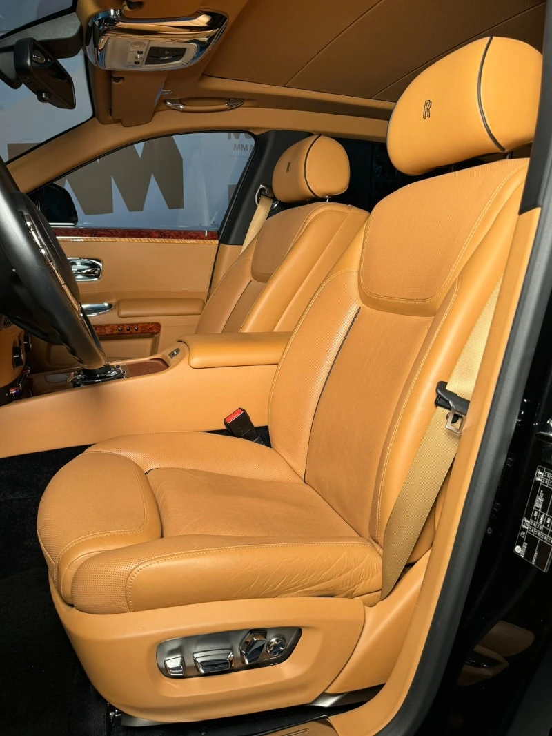 Rolls-Royce Ghost 6, 6 V12 biturbo дълга база, снимка 7 - Автомобили и джипове - 45725190