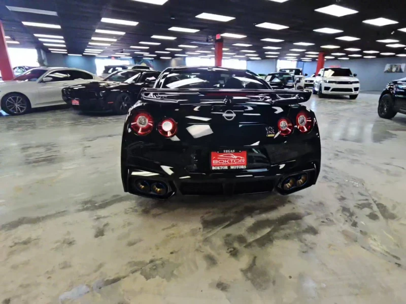 Nissan Gt-r R35 GT-R T-SPEC CARFAX АВТО КРЕДИТ, снимка 2 - Автомобили и джипове - 49507464