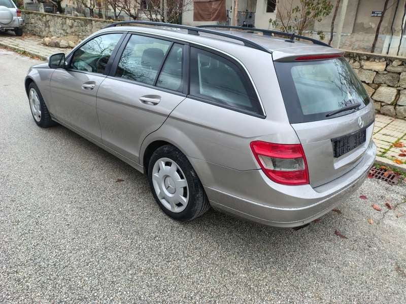 Mercedes-Benz C 180, снимка 3 - Автомобили и джипове - 52572835