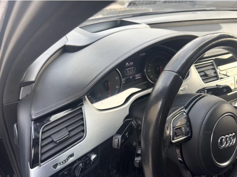 Audi A8, снимка 8 - Автомобили и джипове - 52656807