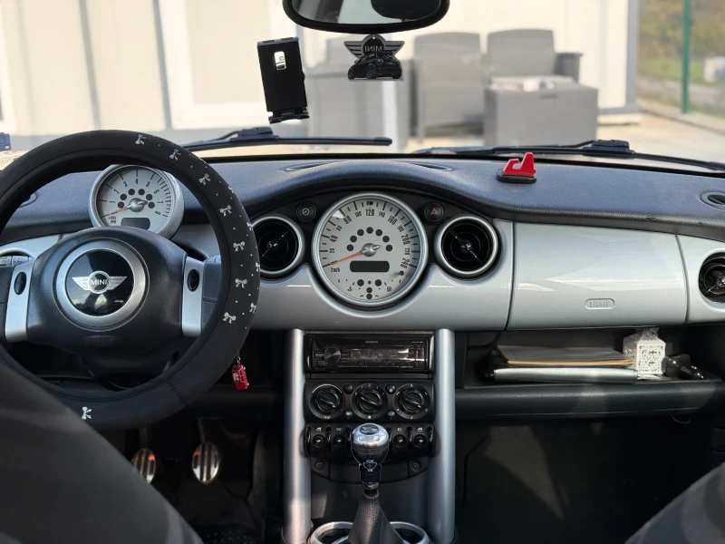 Mini Cooper 1.6i* 90кс* КЛИМАТИК* НОВИ ГУМИ , снимка 10 - Автомобили и джипове - 52750465