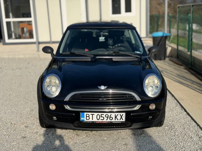 Mini Cooper 1.6i* 90кс* КЛИМАТИК* НОВИ ГУМИ , снимка 2 - Автомобили и джипове - 52750465