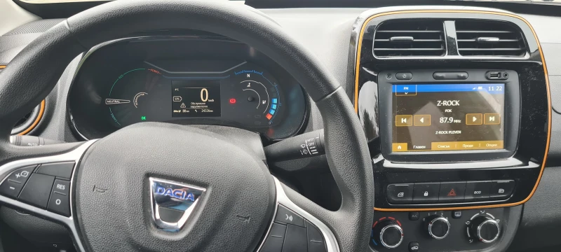 Dacia Spring Comfort Plus 27 kWh 45 к.с., снимка 9 - Автомобили и джипове - 52868142