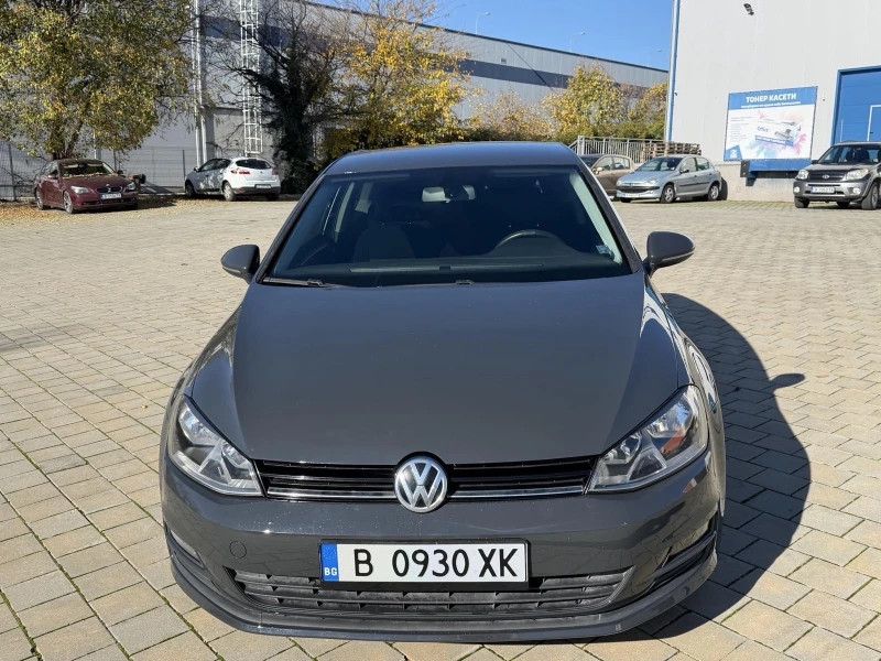 VW Golf 1.6 TDI Като нов, снимка 2 - Автомобили и джипове - 52925129