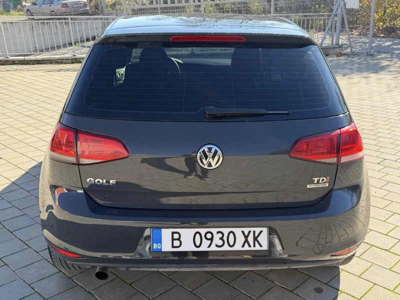 VW Golf 1.6 TDI Като нов, снимка 5 - Автомобили и джипове - 52925129
