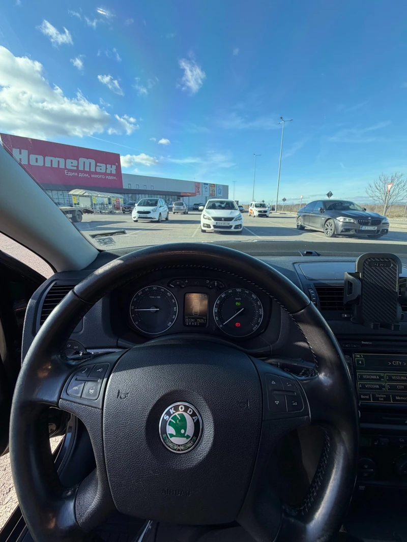 Skoda Octavia, снимка 14 - Автомобили и джипове - 53111337
