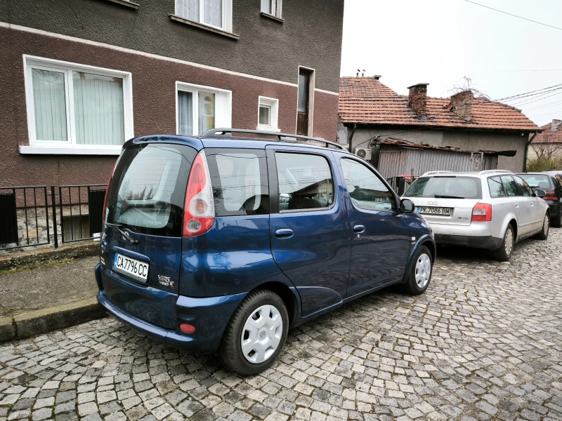 Toyota Yaris verso, снимка 4 - Автомобили и джипове - 53309333