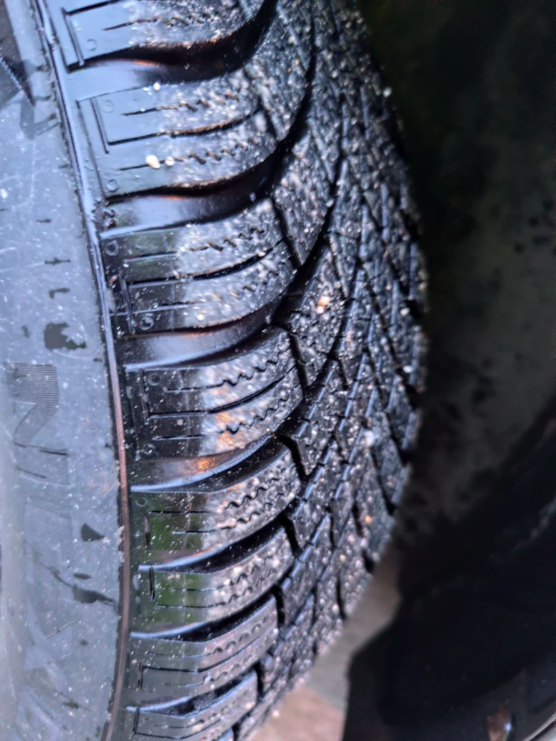 Hyundai I30 ПЕРФЕКТЕН , снимка 10 - Автомобили и джипове - 53516212