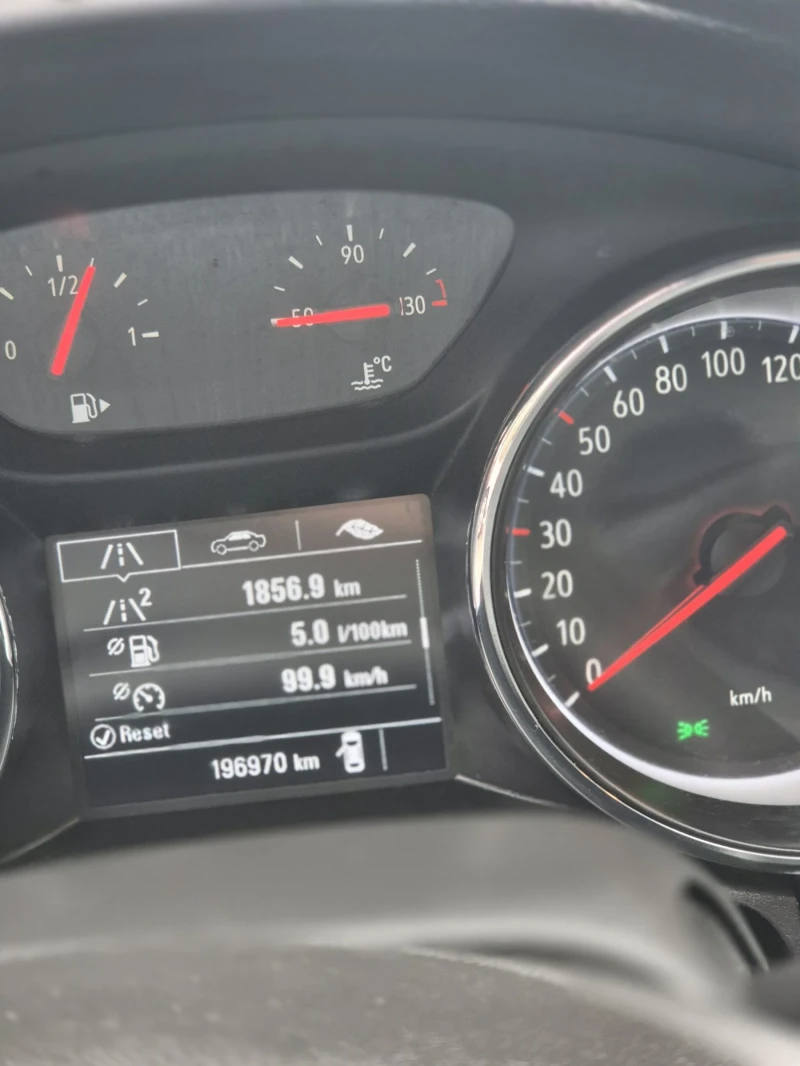 Opel Astra Комби, снимка 13 - Автомобили и джипове - 53501277