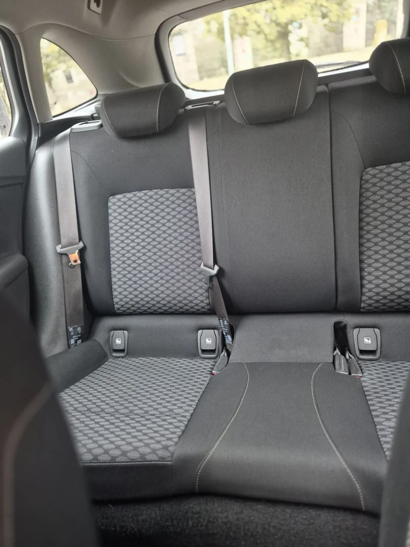 Opel Astra Комби, снимка 11 - Автомобили и джипове - 53501277