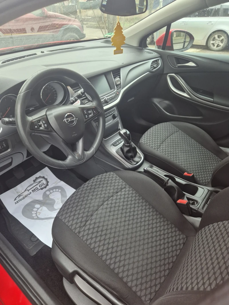 Opel Astra Комби, снимка 16 - Автомобили и джипове - 53501277