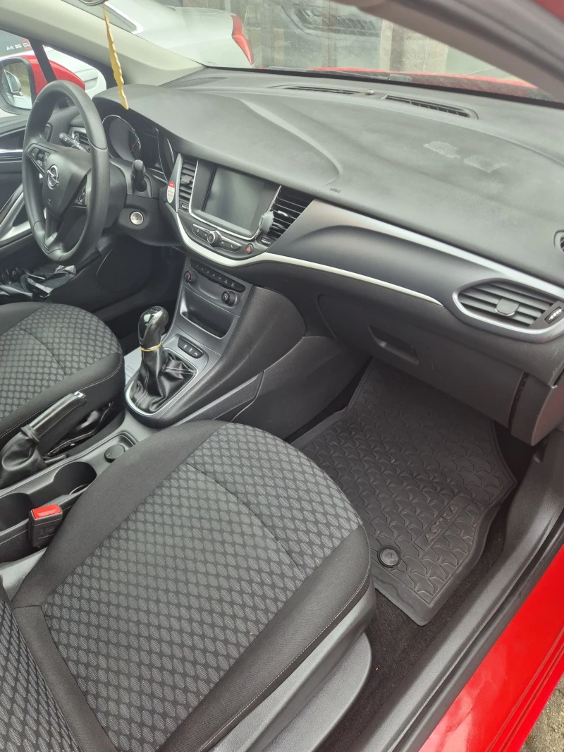 Opel Astra Комби, снимка 17 - Автомобили и джипове - 53501277