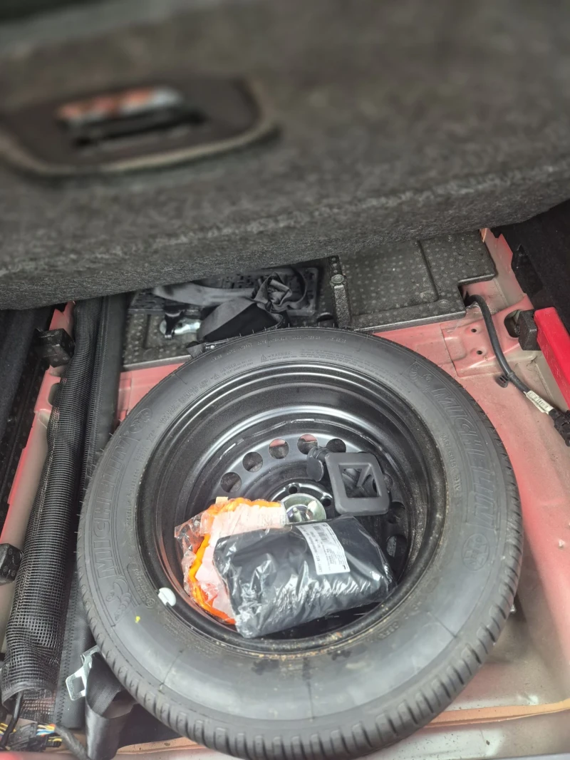 Opel Astra Комби, снимка 10 - Автомобили и джипове - 53501277