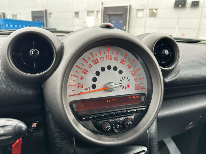 Mini One D Countryman, снимка 12 - Автомобили и джипове - 53535917