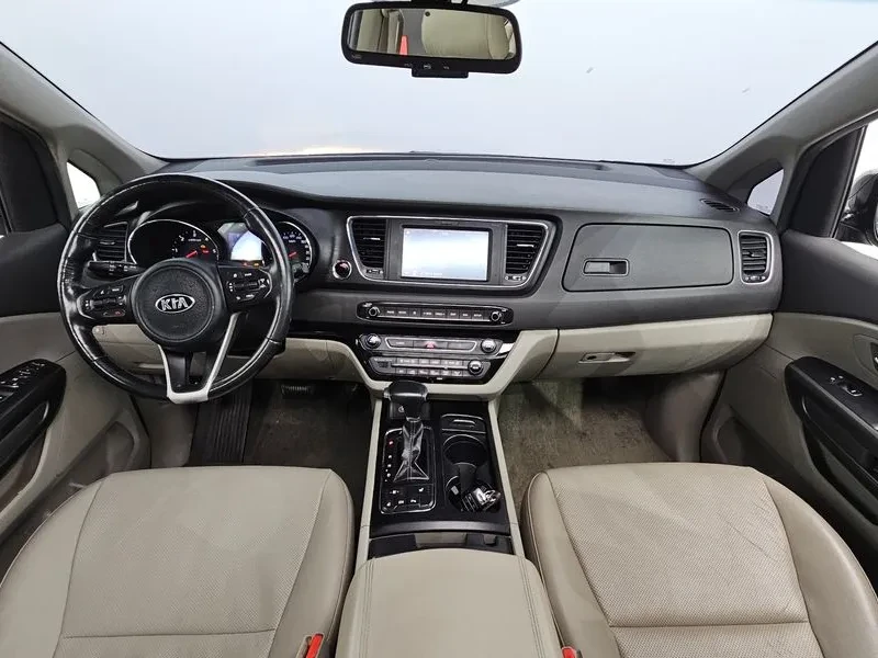 Kia Carnival 9-SEATER LUXURY, снимка 7 - Автомобили и джипове - 55259964