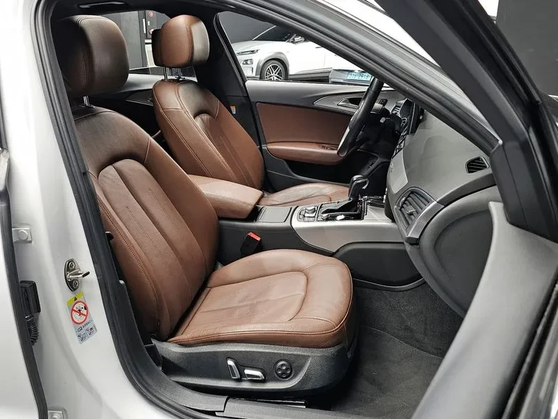 Audi A6 2.0 TFSI Quattro - САМО 30% АВАНС, снимка 10 - Автомобили и джипове - 56293610