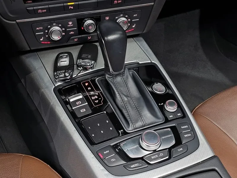 Audi A6 2.0 TFSI Quattro - САМО 30% АВАНС, снимка 9 - Автомобили и джипове - 56293610