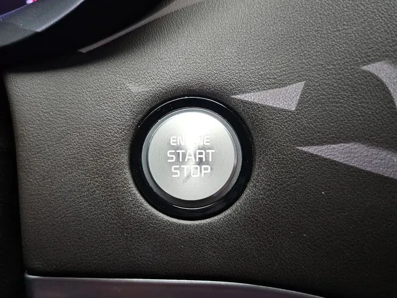 Kia Stinger, снимка 17 - Автомобили и джипове - 56689212