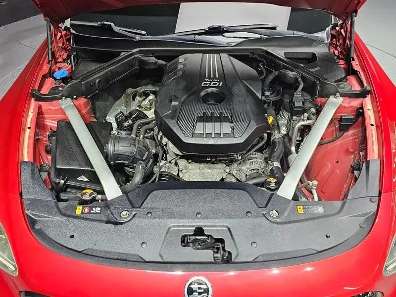 Kia Stinger, снимка 6 - Автомобили и джипове - 56689212