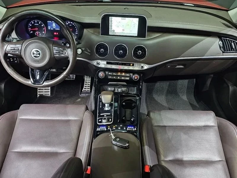 Kia Stinger, снимка 7 - Автомобили и джипове - 56689212