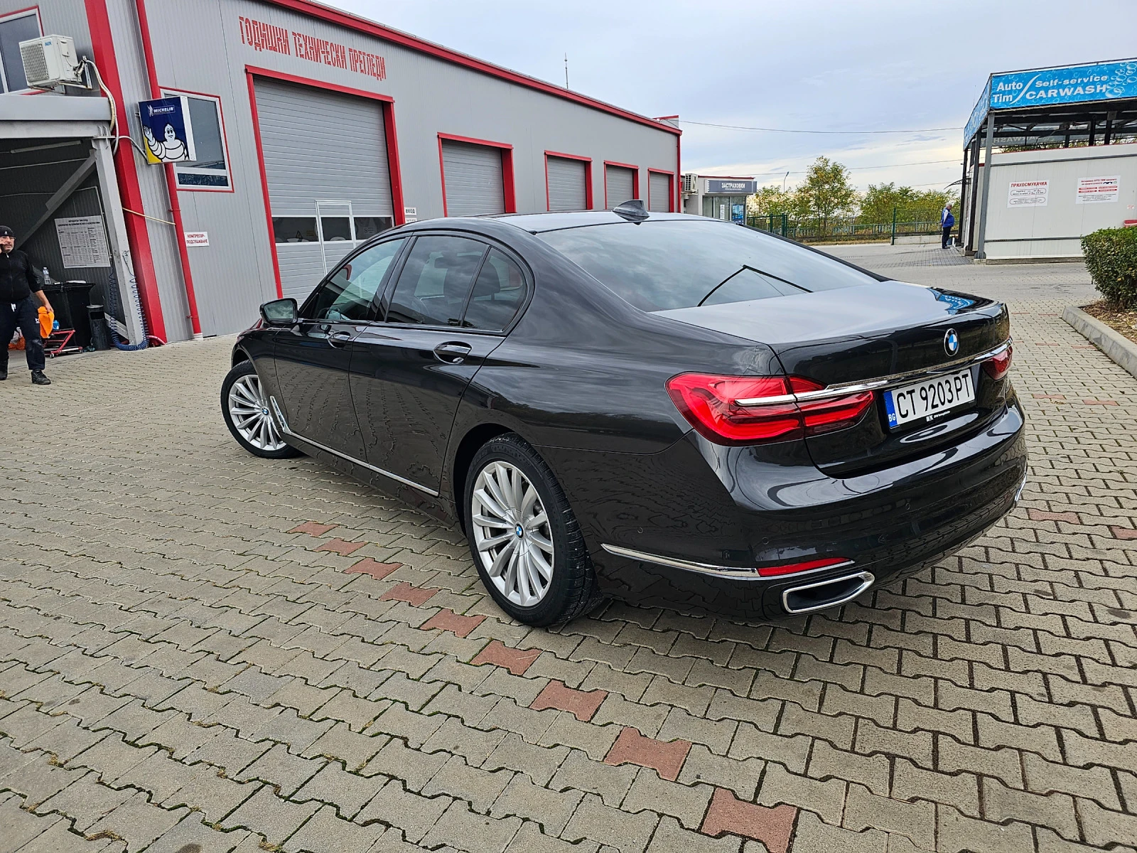 BMW 730 730l xdrive  - изображение 7