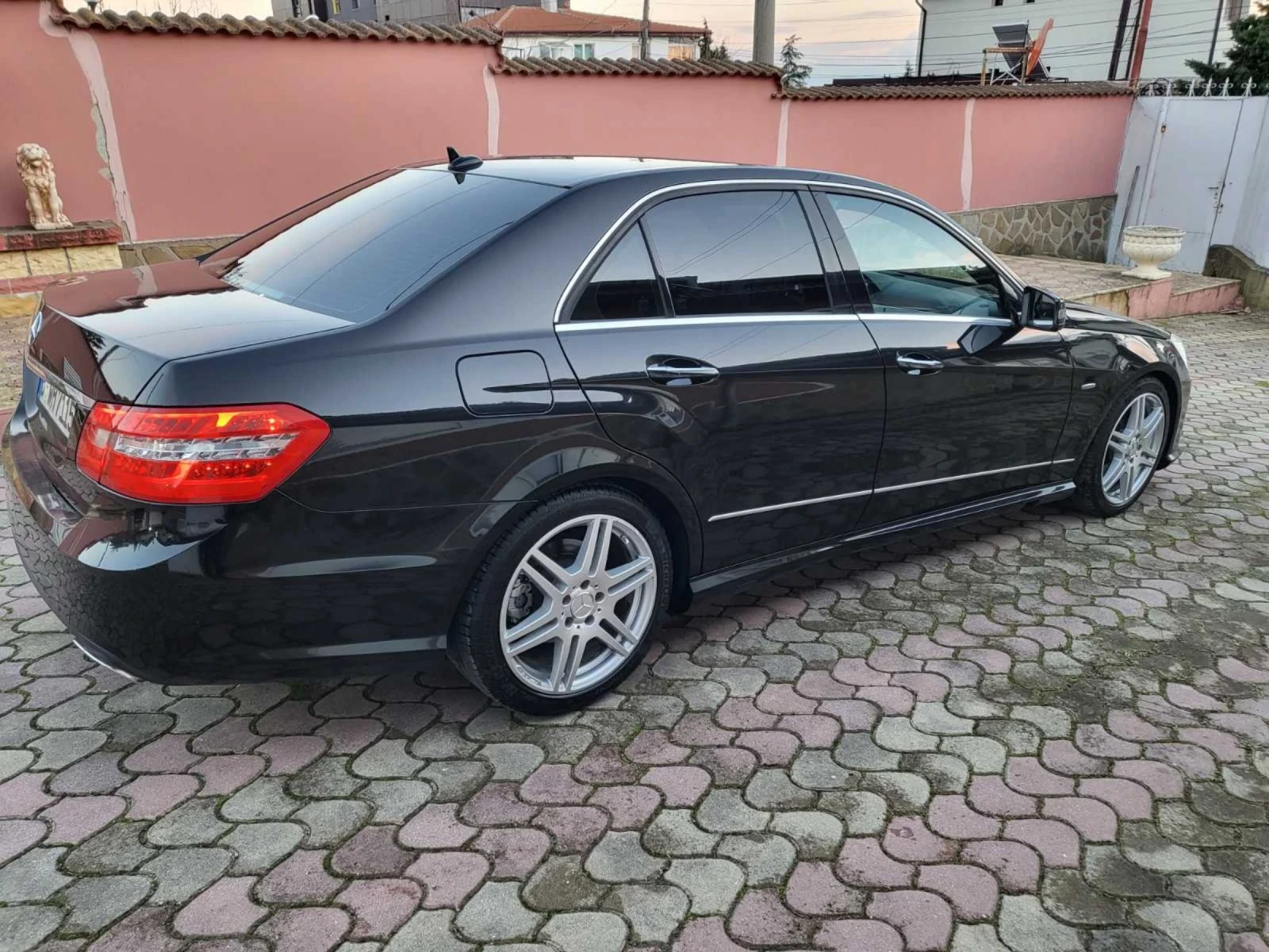 Mercedes-Benz E 350 CDI 4-matic AMG  - изображение 8