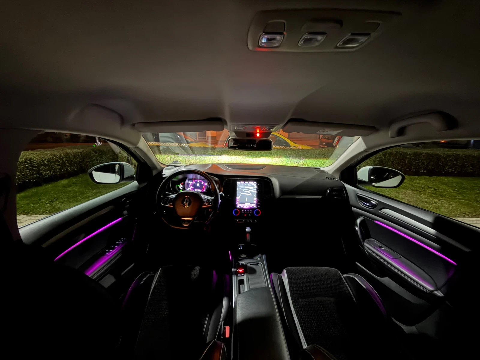 Renault Megane 1.5 DCI 115 Intens FULL LED EDC 7 - изображение 9