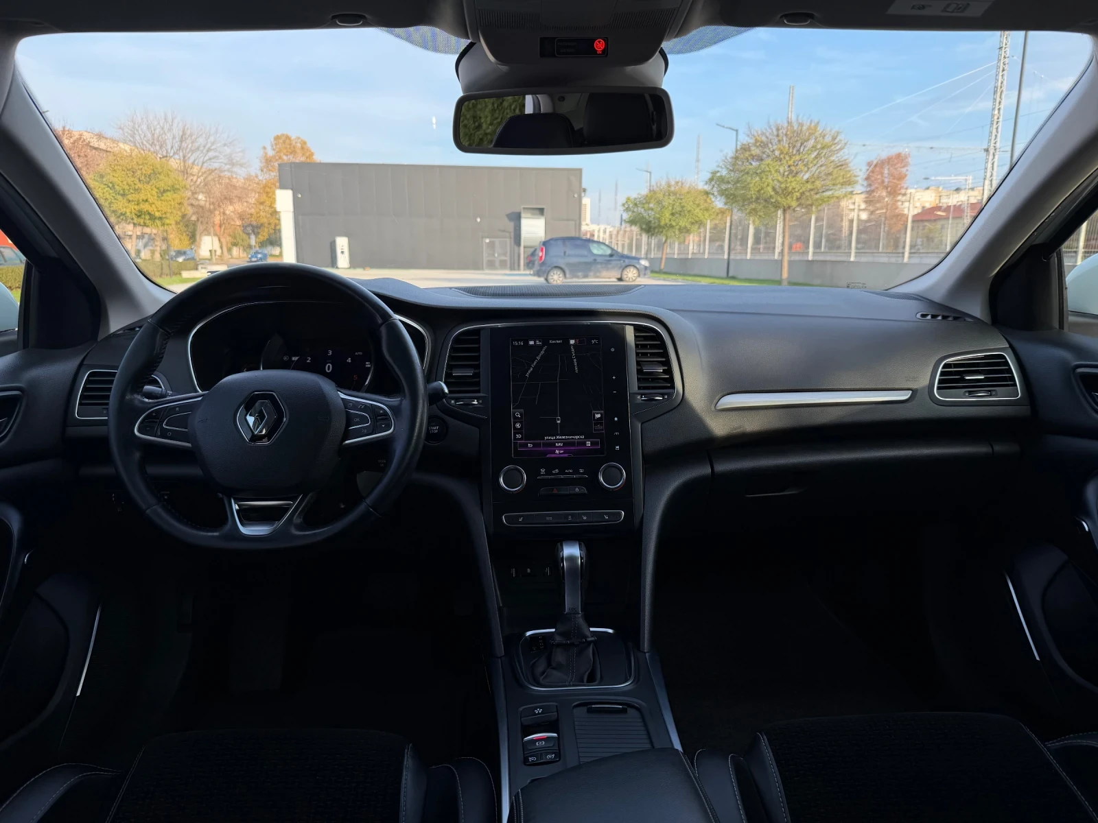 Renault Megane 1.5 DCI 115 Intens FULL LED EDC 7 - изображение 8