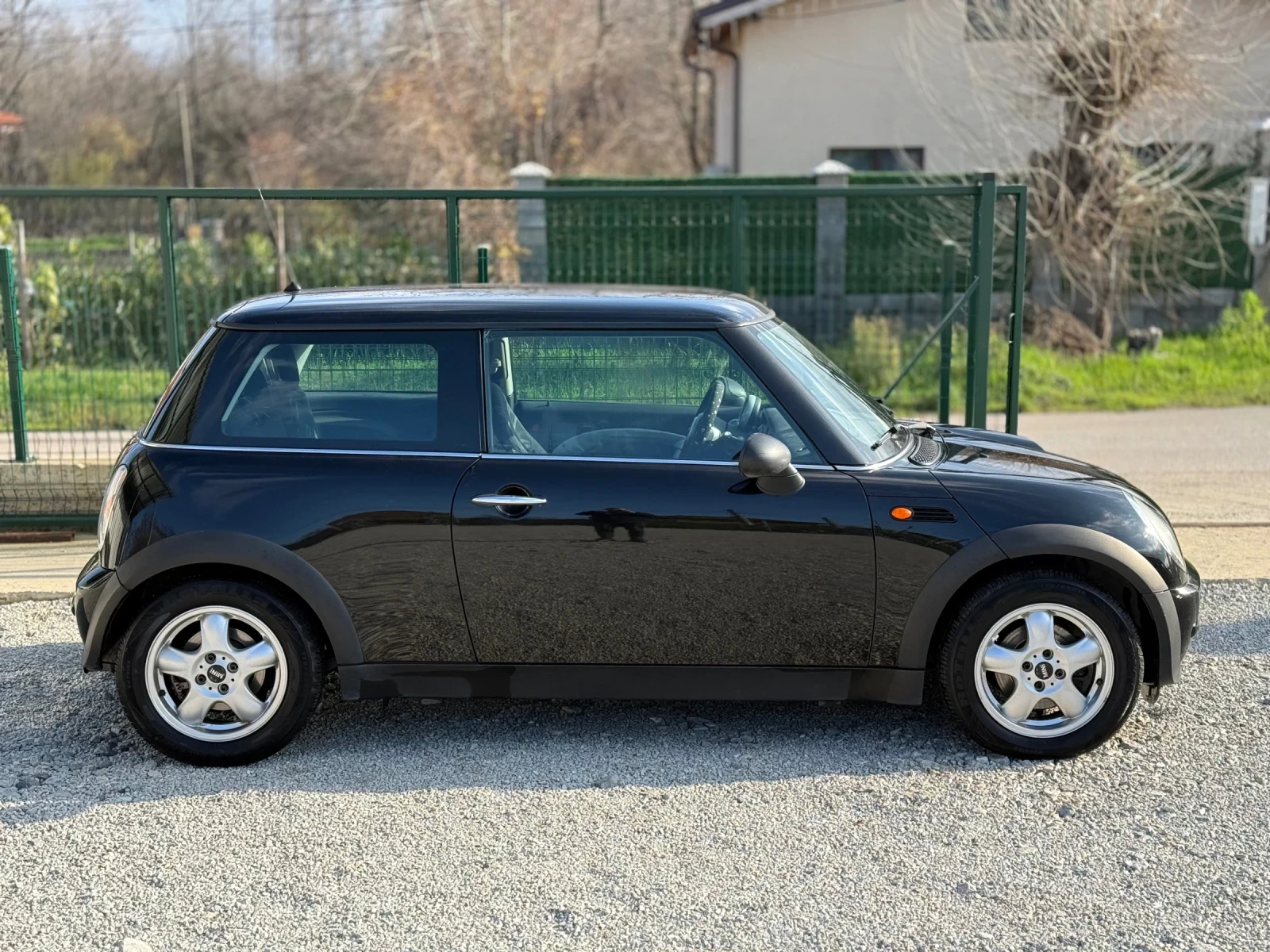 Mini Cooper 1.6i* 90кс* КЛИМАТИК* НОВИ ГУМИ  - изображение 5