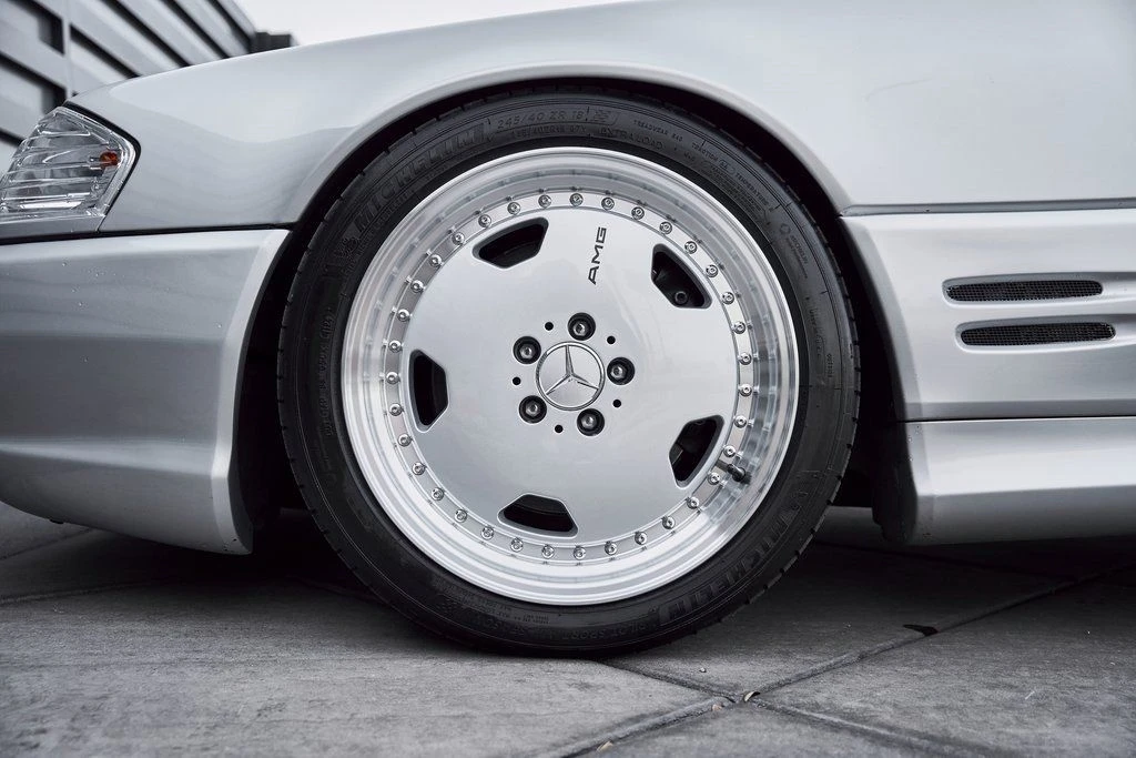 Mercedes-Benz SL 500  - изображение 3