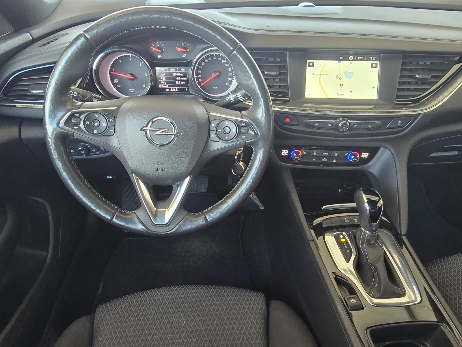 Opel Insignia ВСИЧКО ПЛАТЕНО, снимка 8 - Автомобили и джипове - 53253240