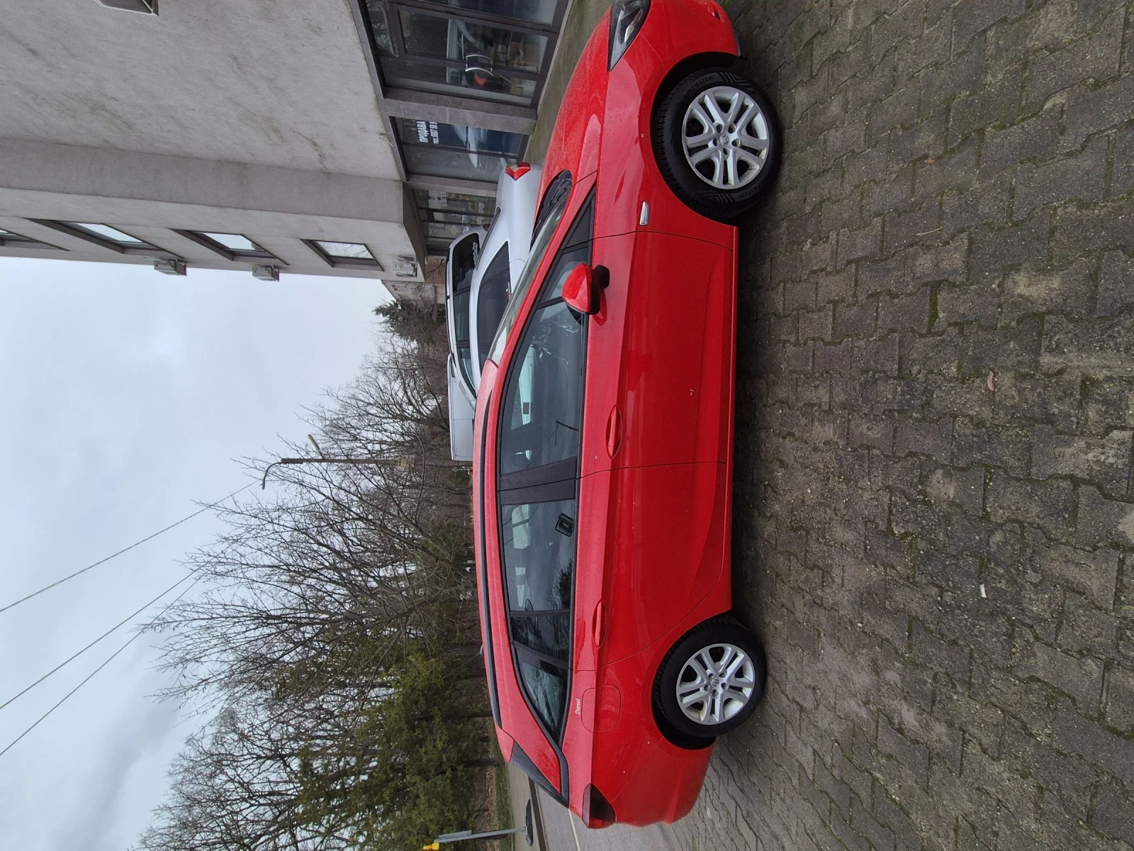 Opel Astra Комби - изображение 4