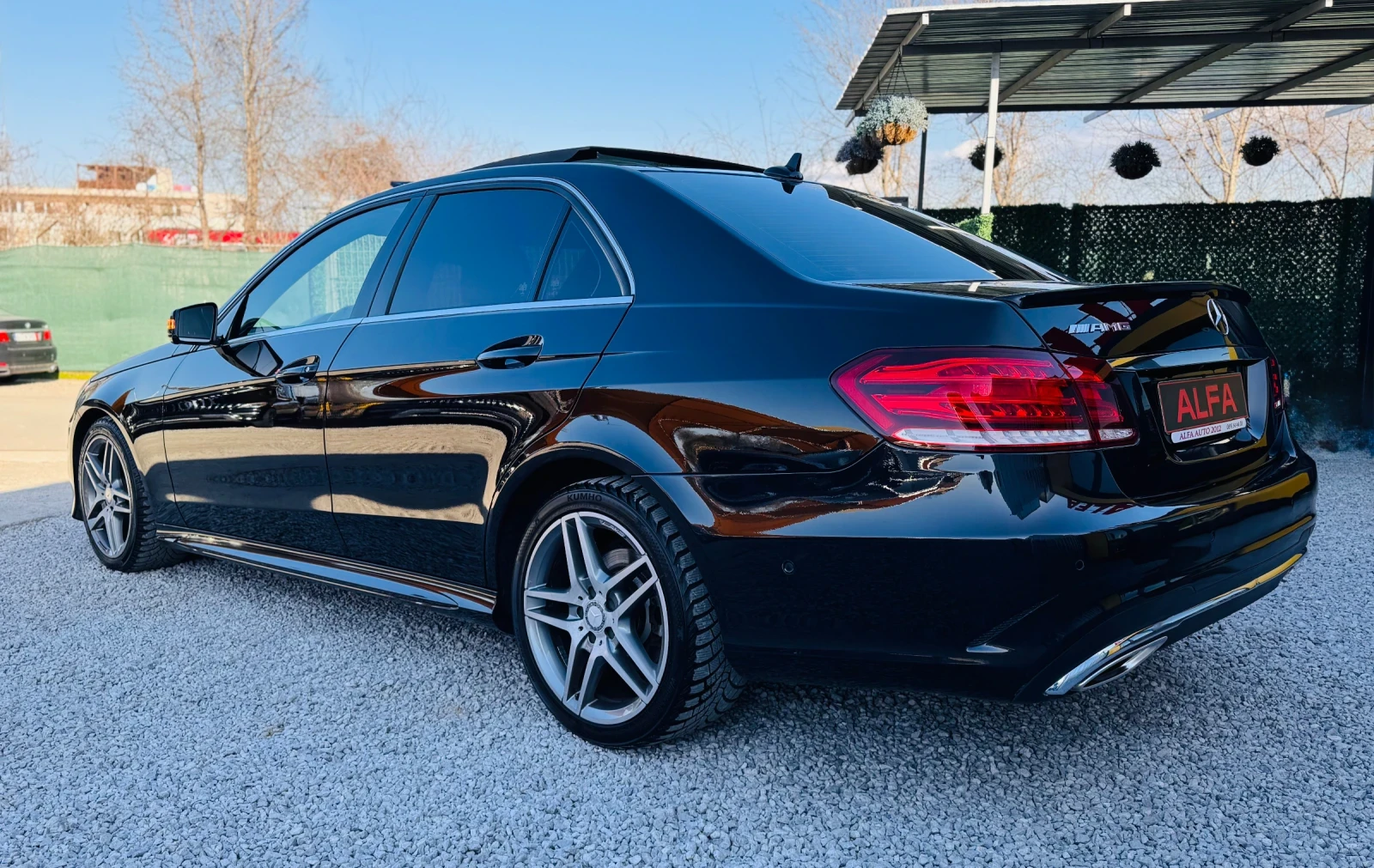 Mercedes-Benz E 350 D/V6/AMG/9g/360 КАМЕРИ+ ПАНО+ ДИСТРОНИК/ТОП КОЛА//, снимка 7 - Автомобили и джипове - 53821602